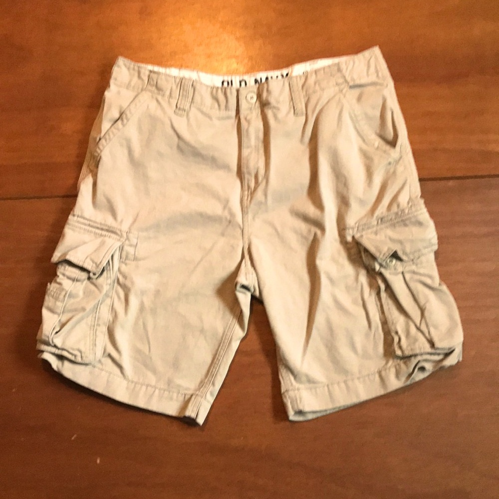 Old navy cargo shorts waist 38